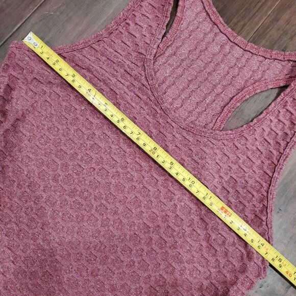 Womens Quilted Burgandy Tank Top Size L/XL Light Weight Summer Top Shirt - Picture 7 of 8